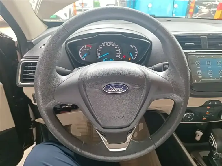 Ford Escort 1.5 L Auto Comfort