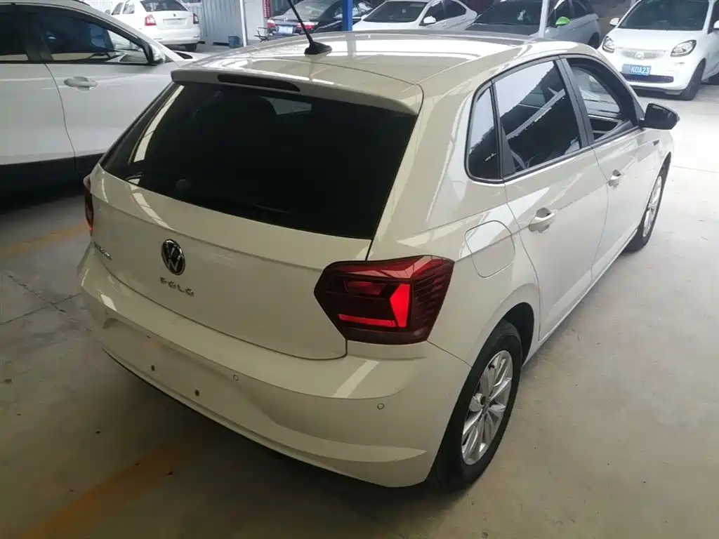 Polo Plus 1.5 L Auto Colorful Tech