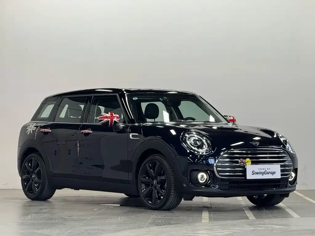 MINI CLUBMAN 1.5 T COOPER Connoisseur