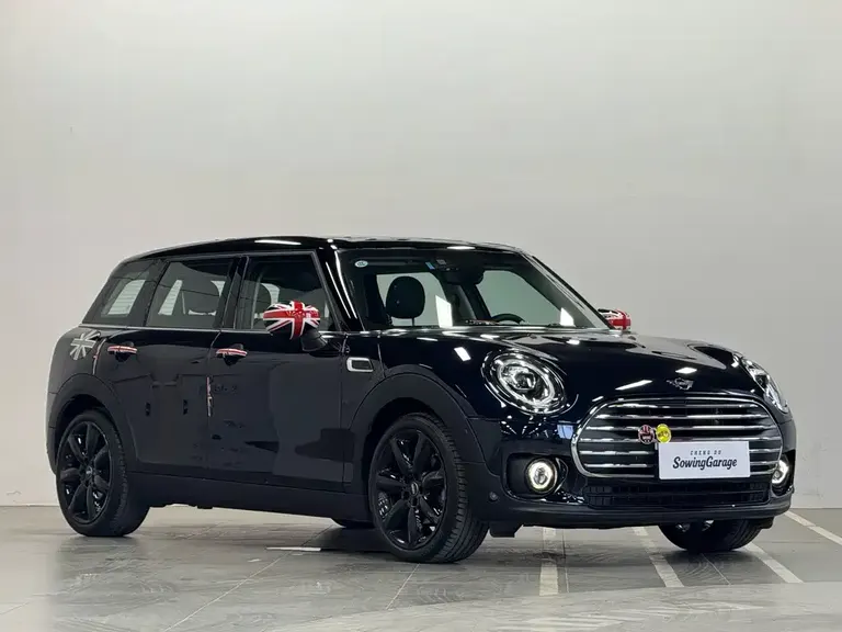 MINI CLUBMAN 1.5 T COOPER Connoisseur