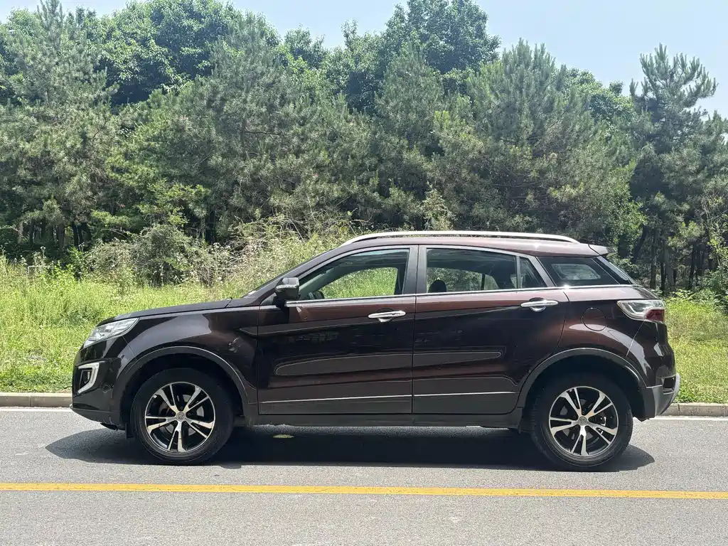Yusheng S330 1.5 L GTDi Auto 2 WD Distinguished