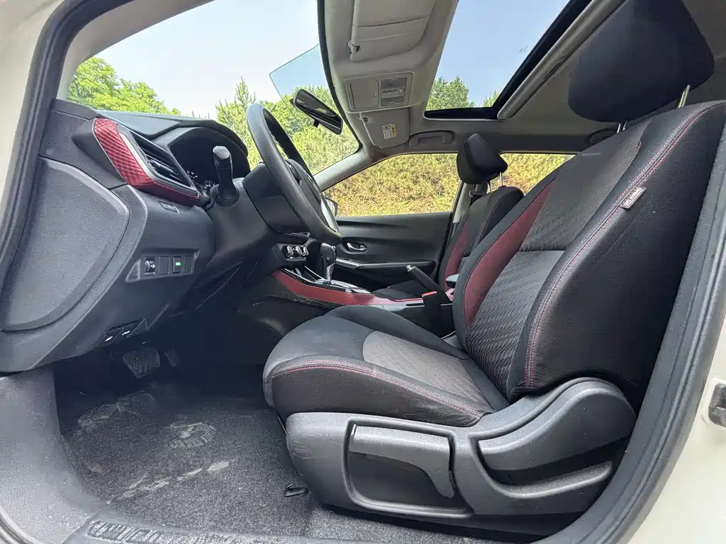 Lannia 1.6 L CVT Cool