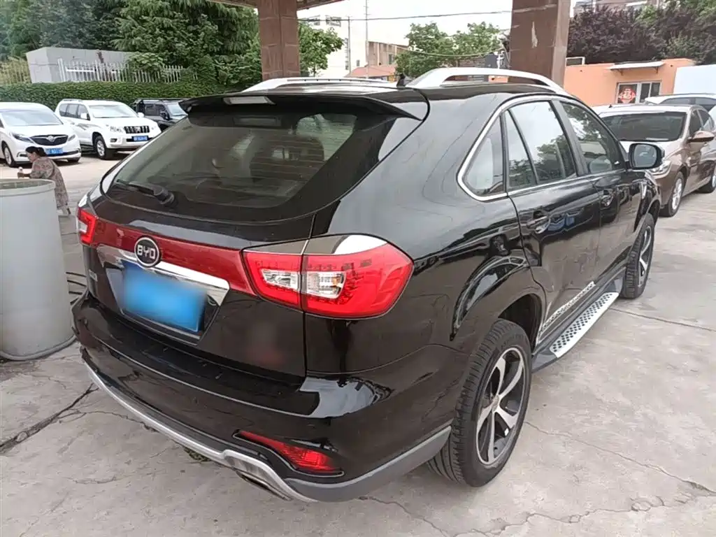 BYD S7 2.0 T Auto Distinguished