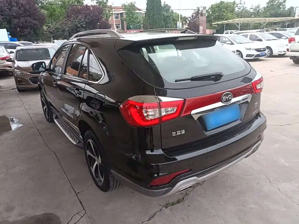 BYD S7 2.0 T Auto Distinguished