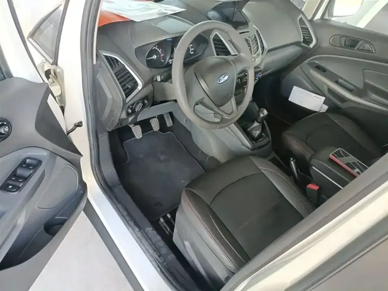 Ford EcoSport 1.5 L Manual Comfort
