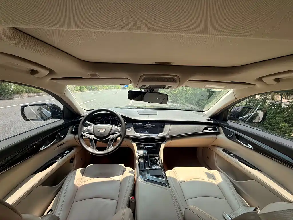 Cadillac CT6 28 T Fashion