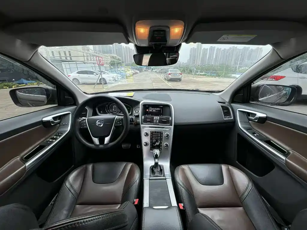 Volvo XC60 T5 Smart Progress