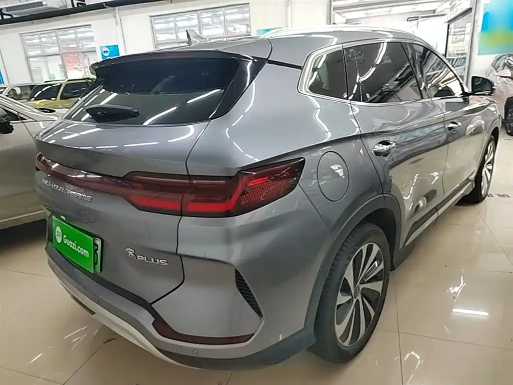 Song PLUS NEV Glory DM-i 110 km Flagship PLUS