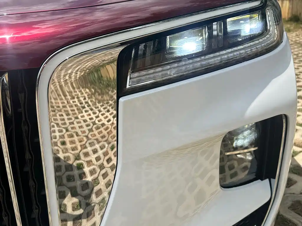 Hongqi H9 2.0 T Connected Flagship