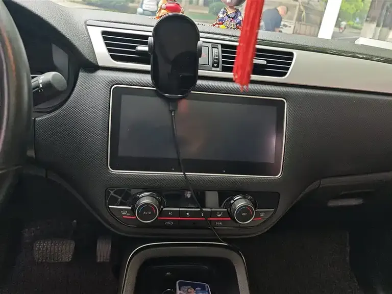 Qoros 5 观致5 2018款 改款 1.6 T 自动旗舰型