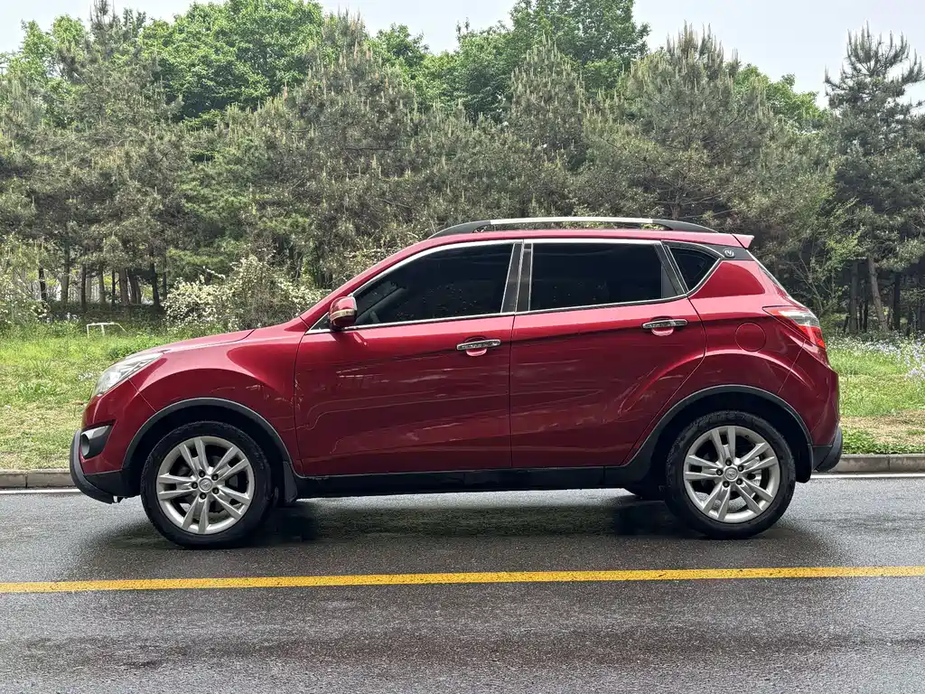 Changan CS35 1.6 L Auto Luxury CN-IV