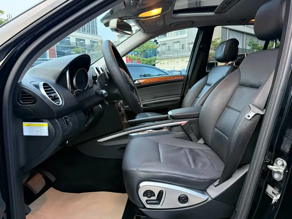 Mercedes-Benz M-Class ML 350 4 MATIC Luxury