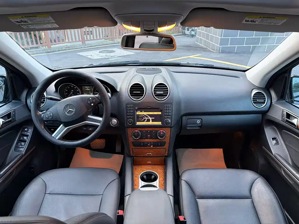 Mercedes-Benz M-Class ML 350 4 MATIC Luxury