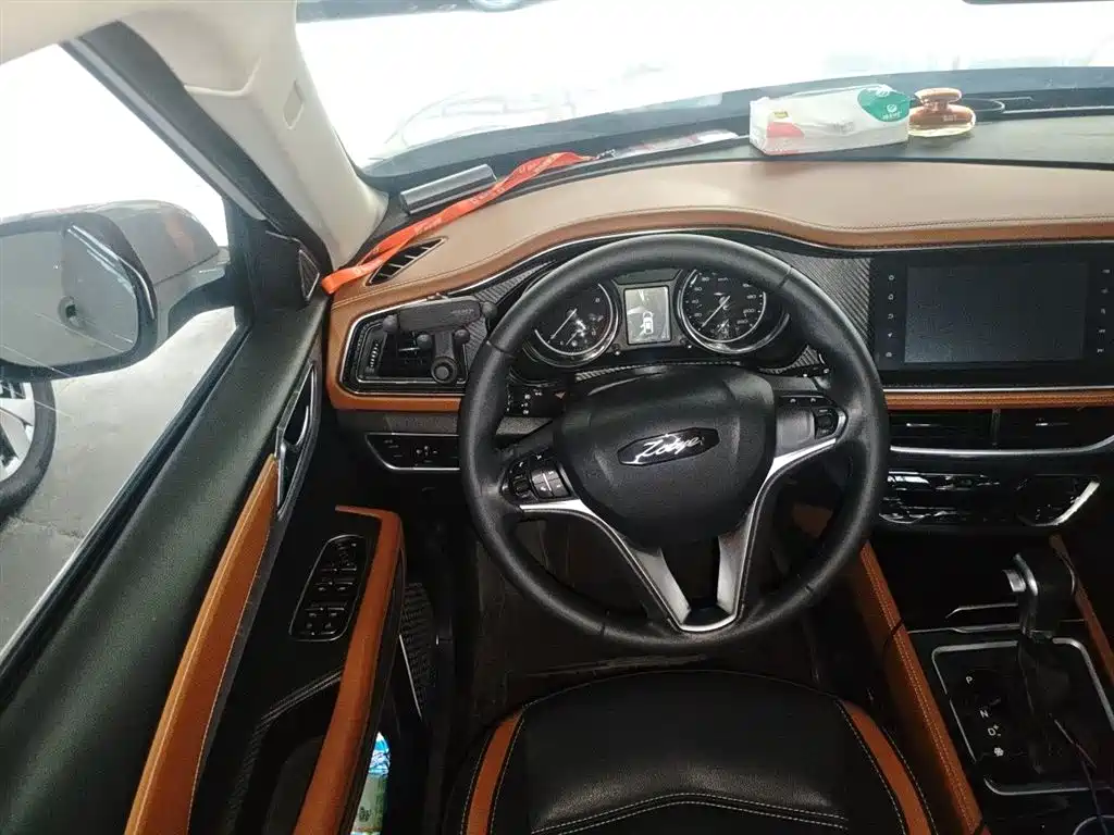 Zotye T300 1.5 T CVT Premium