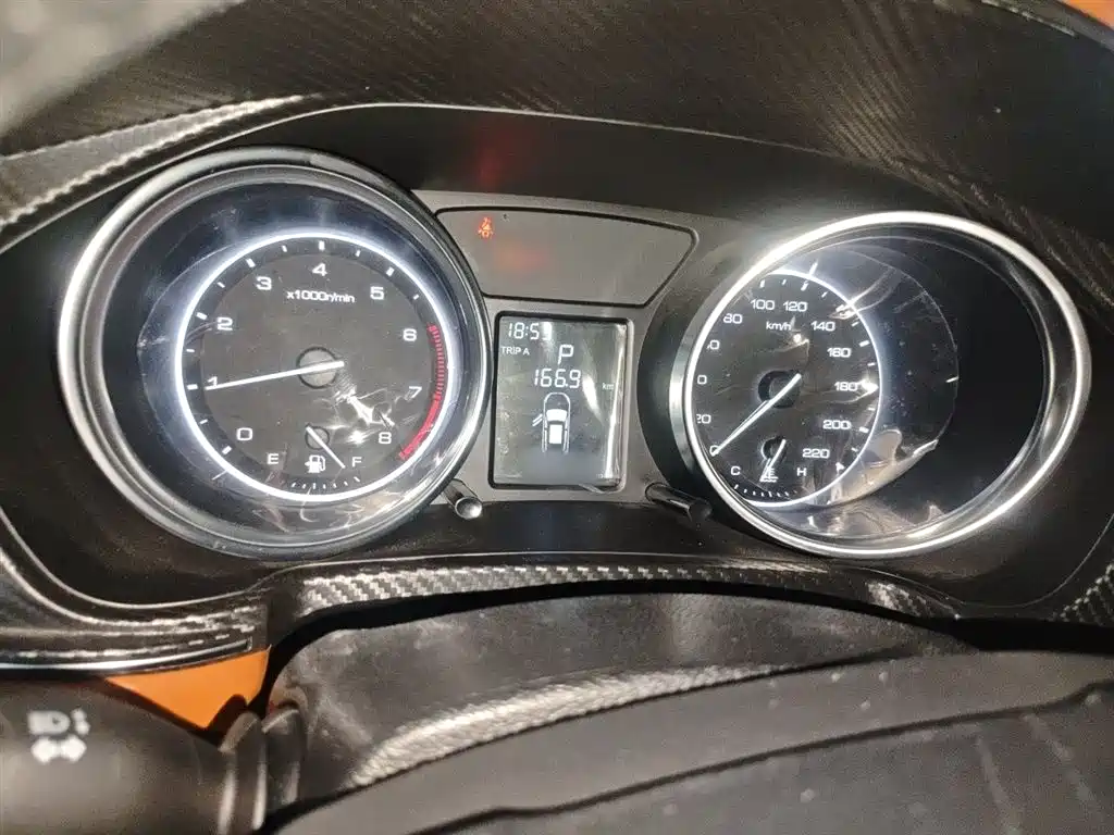 Zotye T300 1.5 T CVT Premium