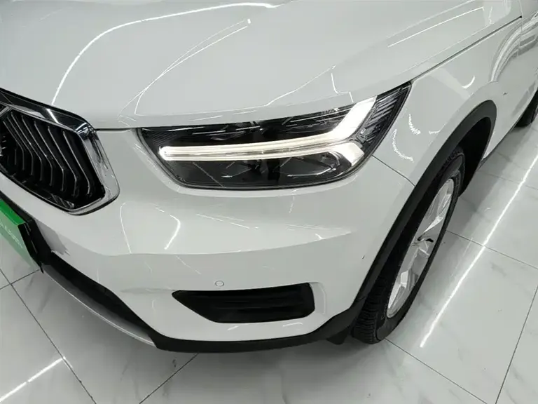 Volvo XC40 T4 4 WD Smart Travel Fashion