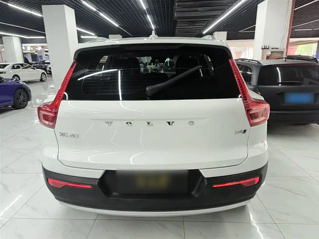 Volvo XC40 T4 4 WD Smart Travel Fashion