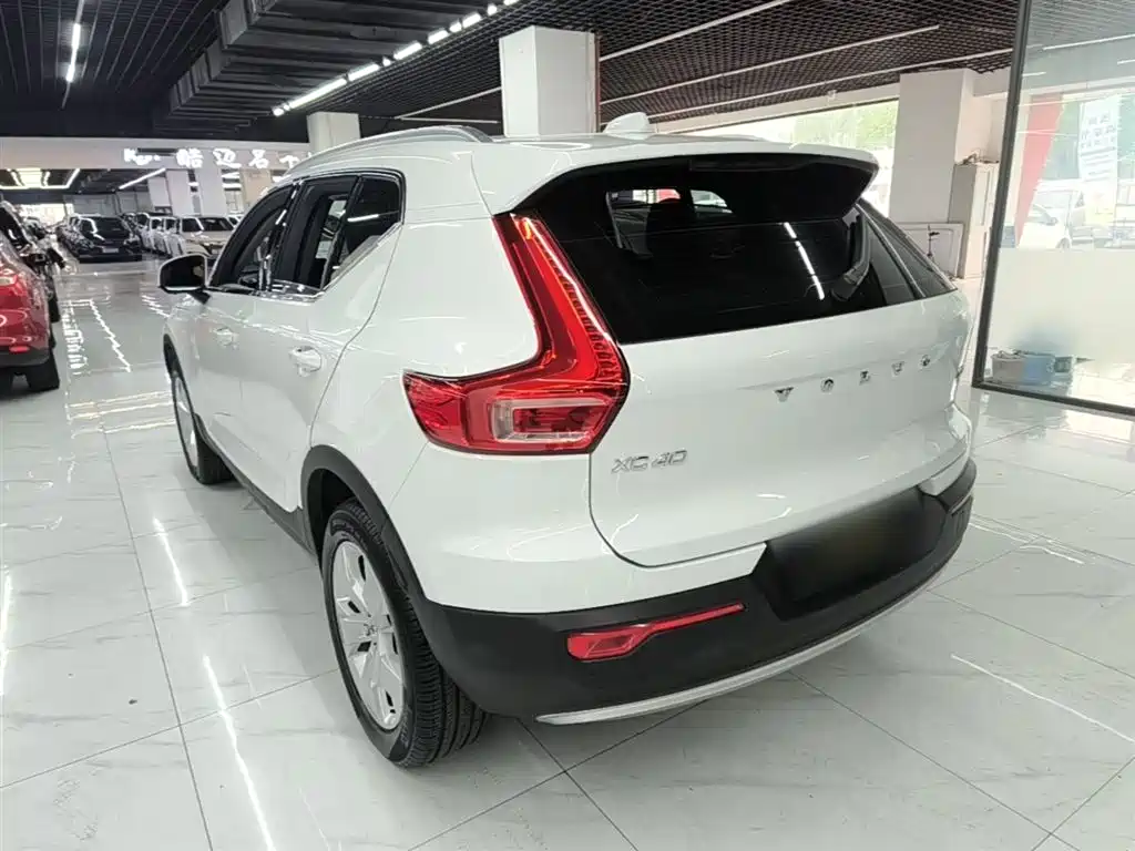 Volvo XC40 T4 4 WD Smart Travel Fashion