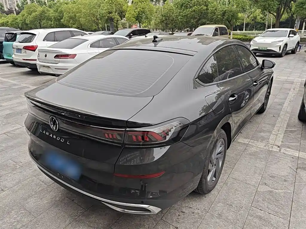 Lamando Lamando L 280 TSI DSG Dazzle Hot