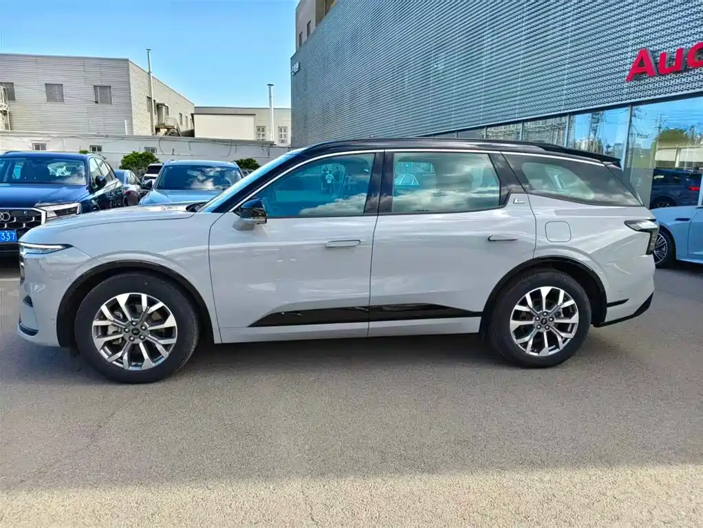 Edge Edge L 2.0 T EcoBoost 4 WD 7-seat Supreme
