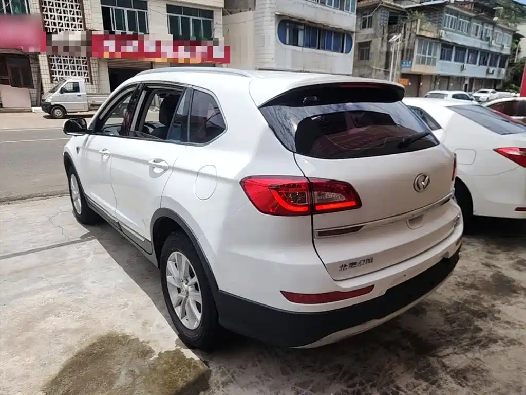 BAIC Huansu S6 1.5 T Manual Intelligent