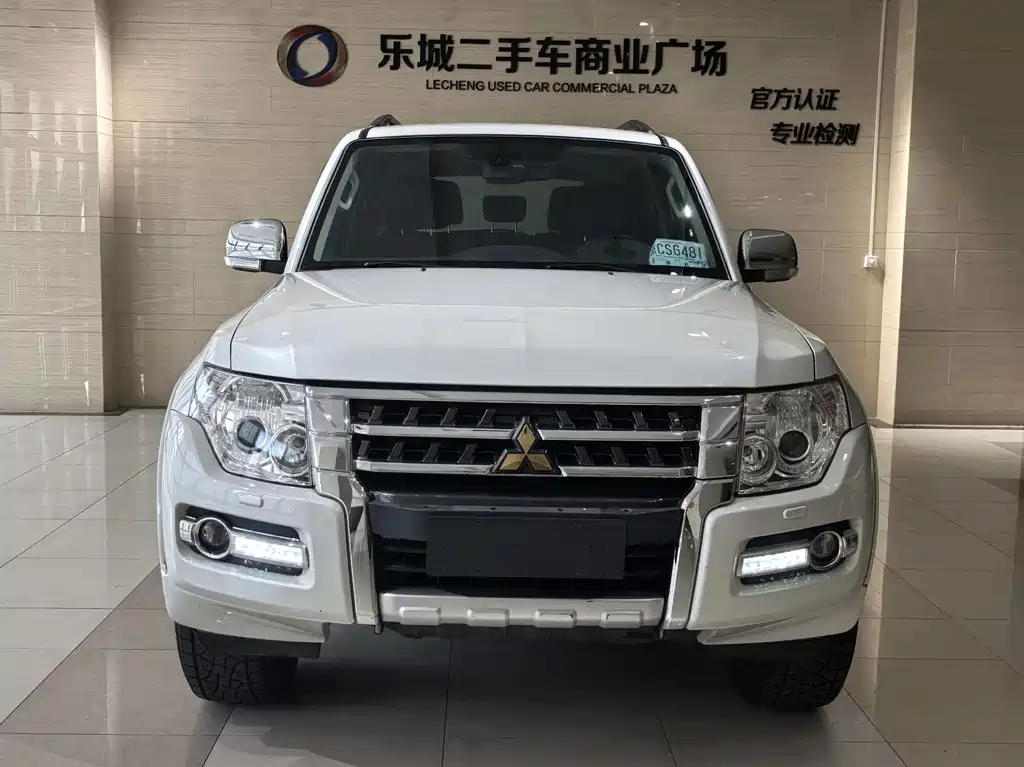 Pajero (Import) 帕杰罗进口 2015款 3.0 L 自动精英超越版 国V