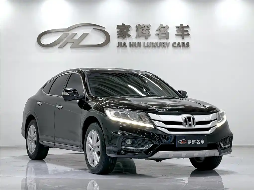 Crosstour 2.4 L Luxury Navigation