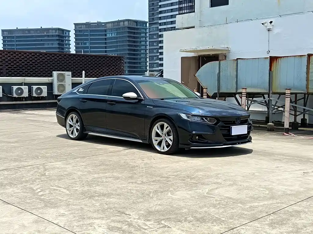 Accord Sharp· Hybrid 2.0 L Sharp Leading