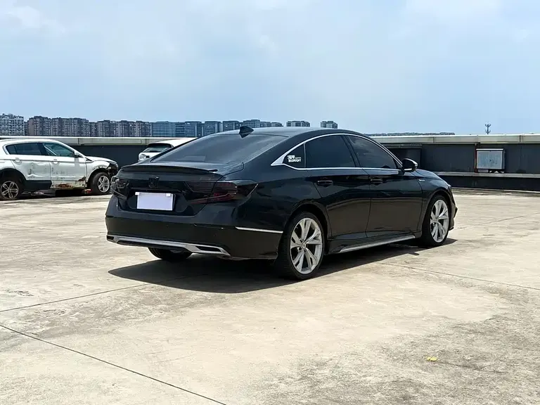 Honda Accord Sharp· Hybrid 2.0 L Sharp Leading