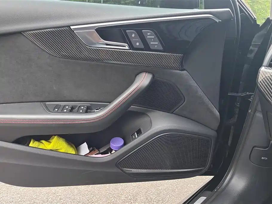 Audi RS 4 RS4 Avant Obsidian