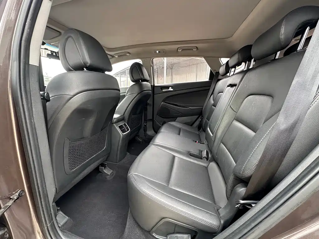 Tucson 1.6 T DCT 2 WD 15 Anniversary Special Edition