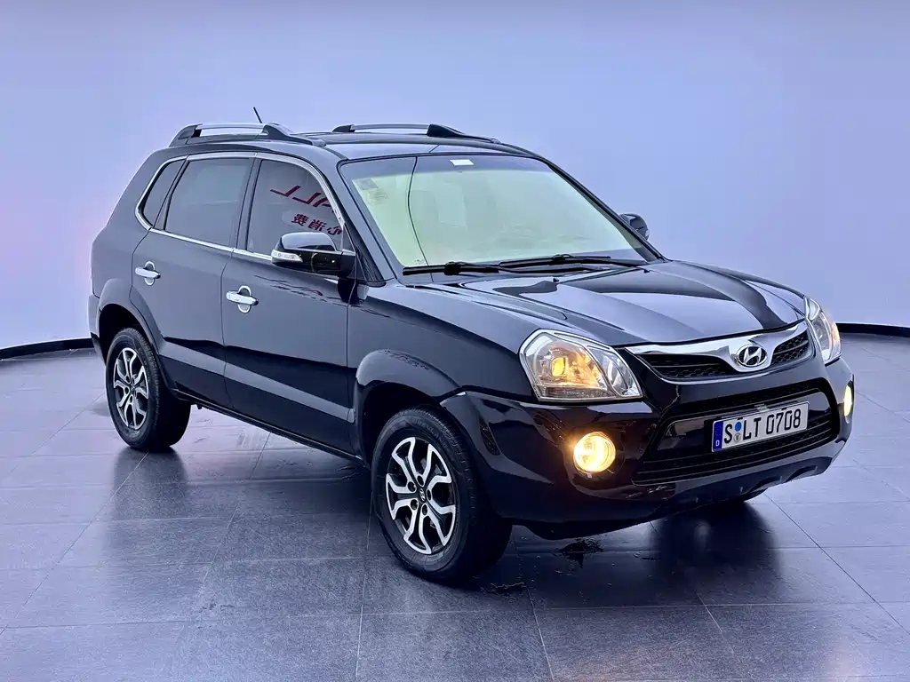 Tucson 2.0 L Auto 2 WD Comfort