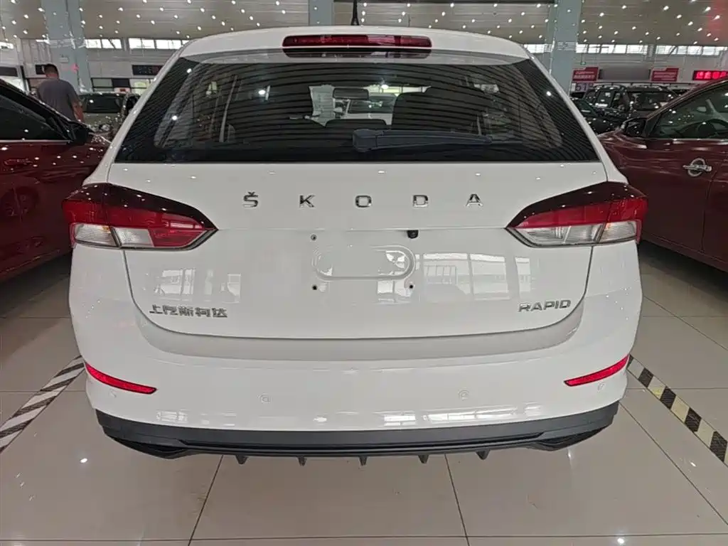 Rapid Spaceback 1.5 L Auto Standard