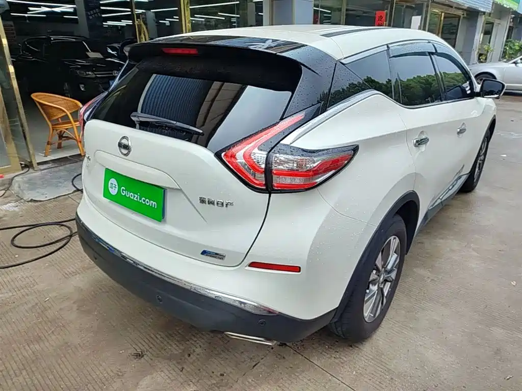 Murano 2.5 L XL 2 WD Connected Luxury CN-VI