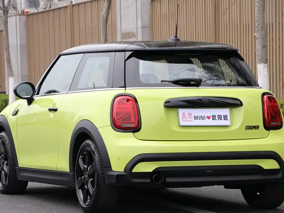 MINI Facelift 1.5 T COOPER Artist