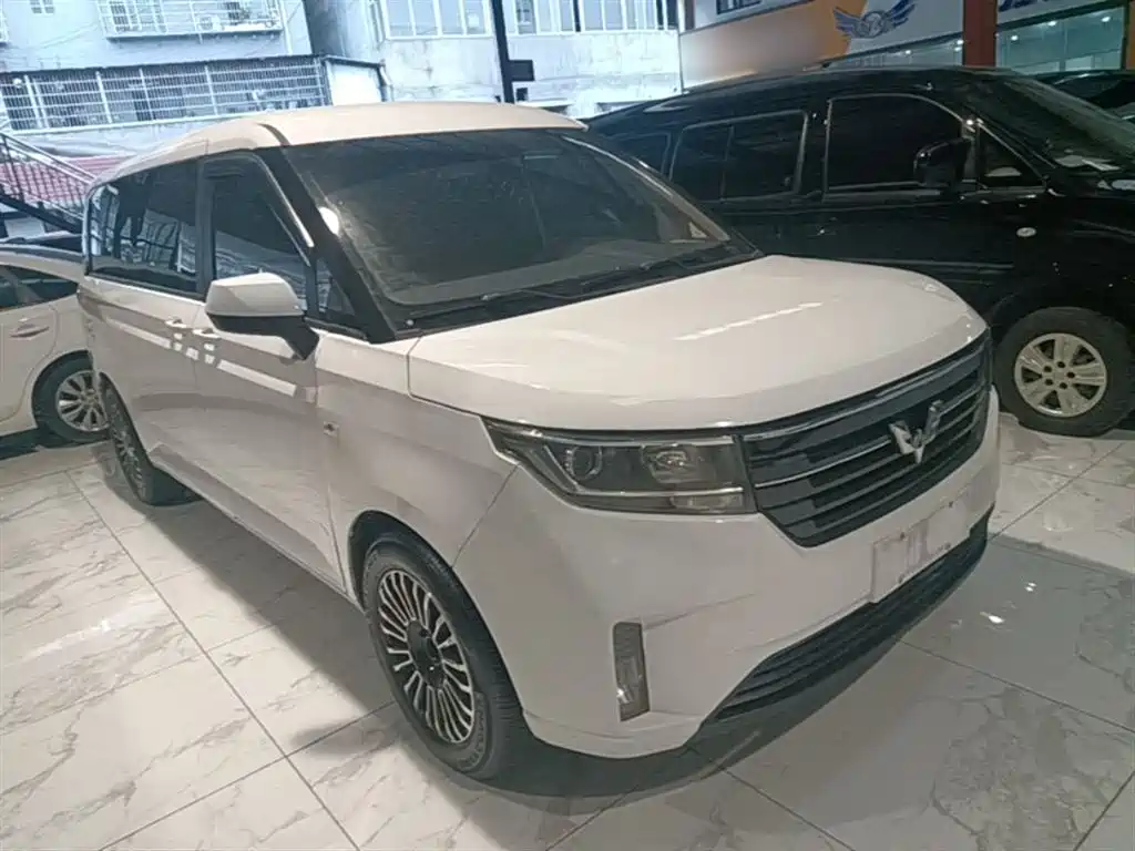 Wuling Journey 1.5 T Manual Luxury