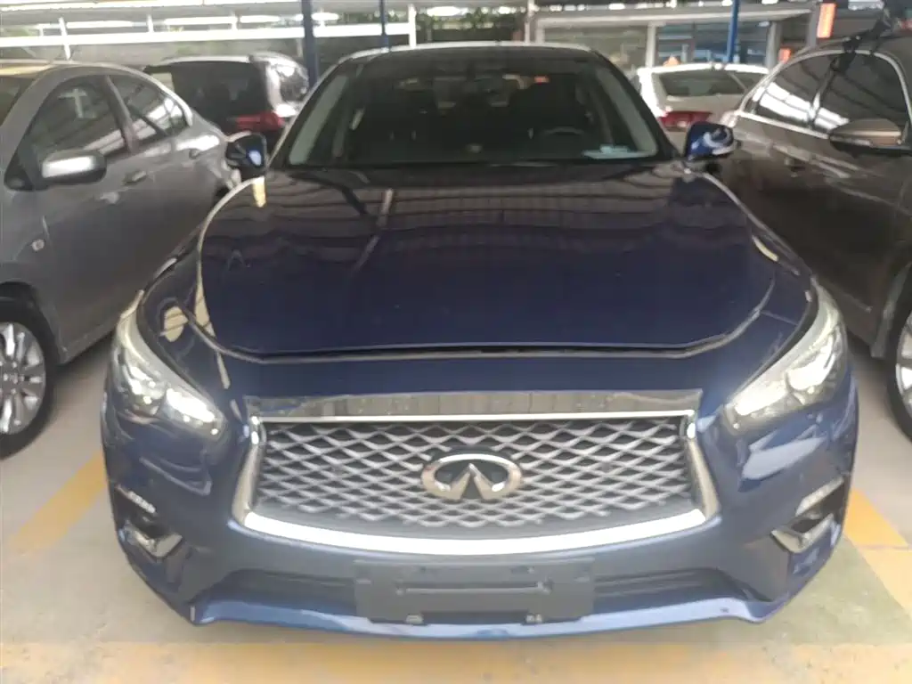 Infiniti Q50 L 2.0 T Progressive Enjoyment CN-VI