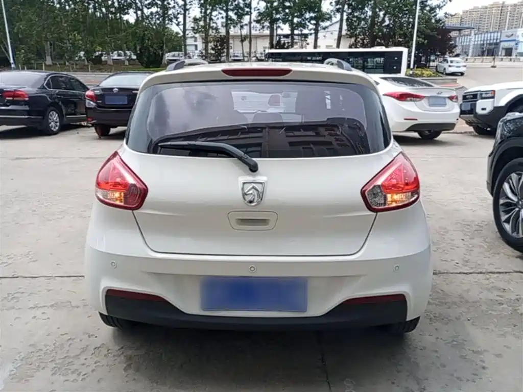 Baojun 310 宝骏310 2017款 1.5 L 手动时尚型