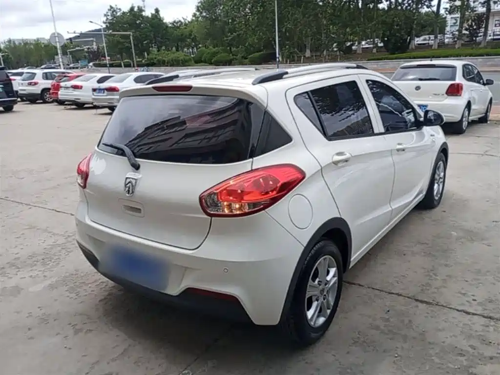 Baojun 310 宝骏310 2017款 1.5 L 手动时尚型