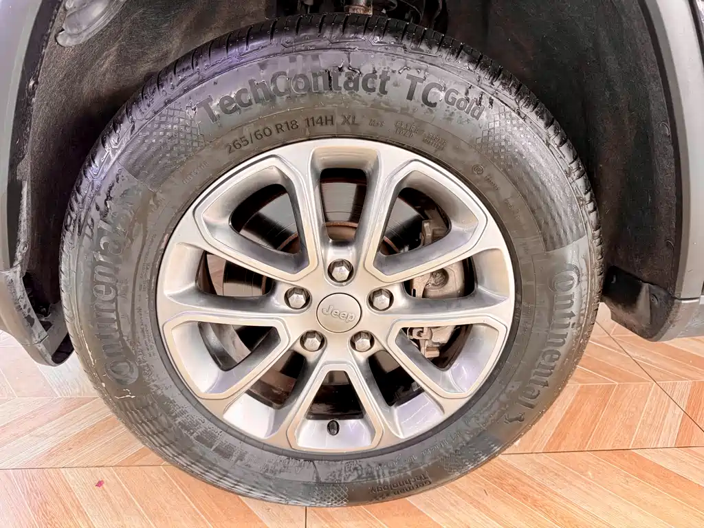 Grand Cherokee (Import) 3.0 L Comfort Enjoyment Navigation