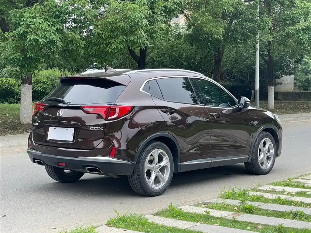 Acura CDX 1.5 T 2 WD Premium