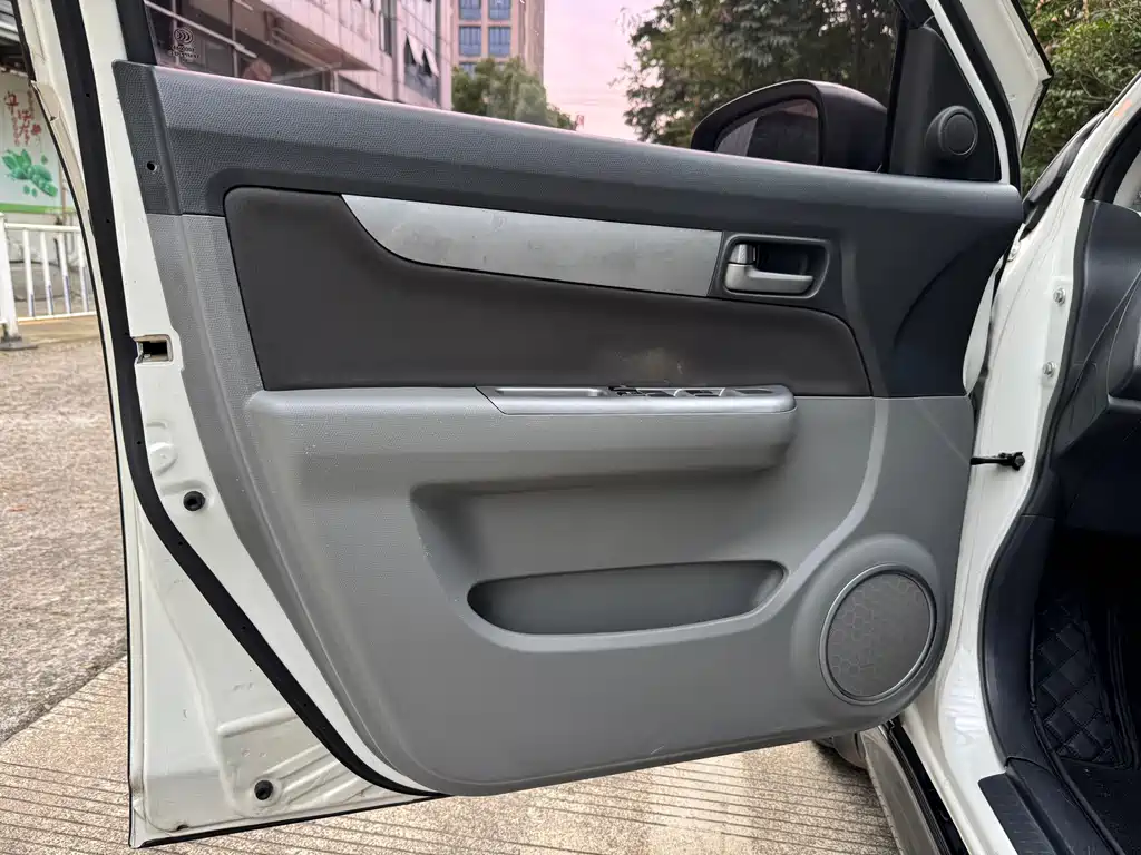 Swift 1.5 L Auto Fashion