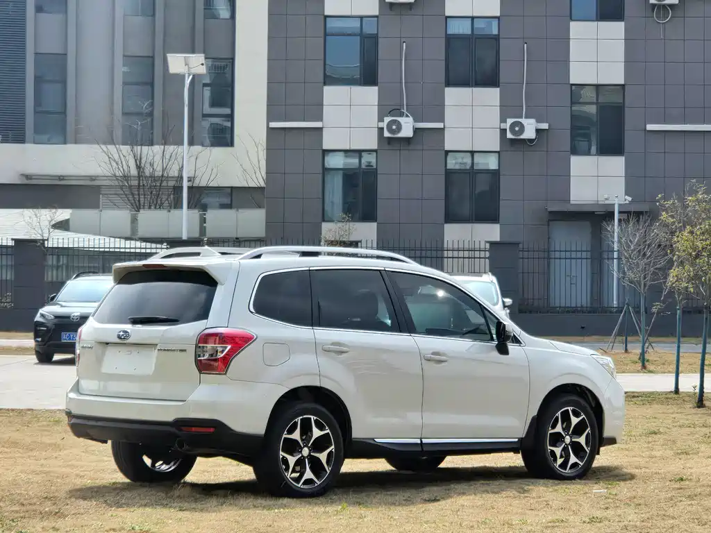 Forester 2.0 i Special Commemorative