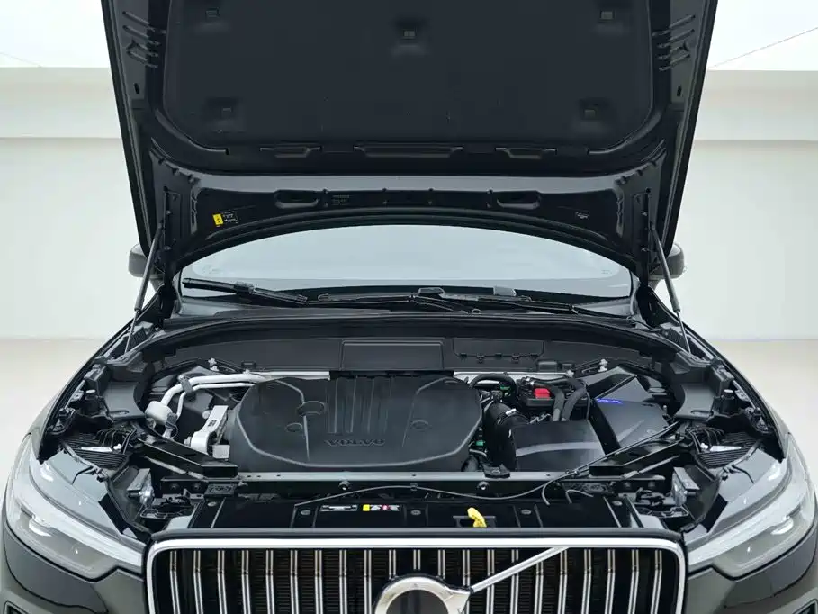 Volvo XC60 B5 4 WD Smart Vision Luxury