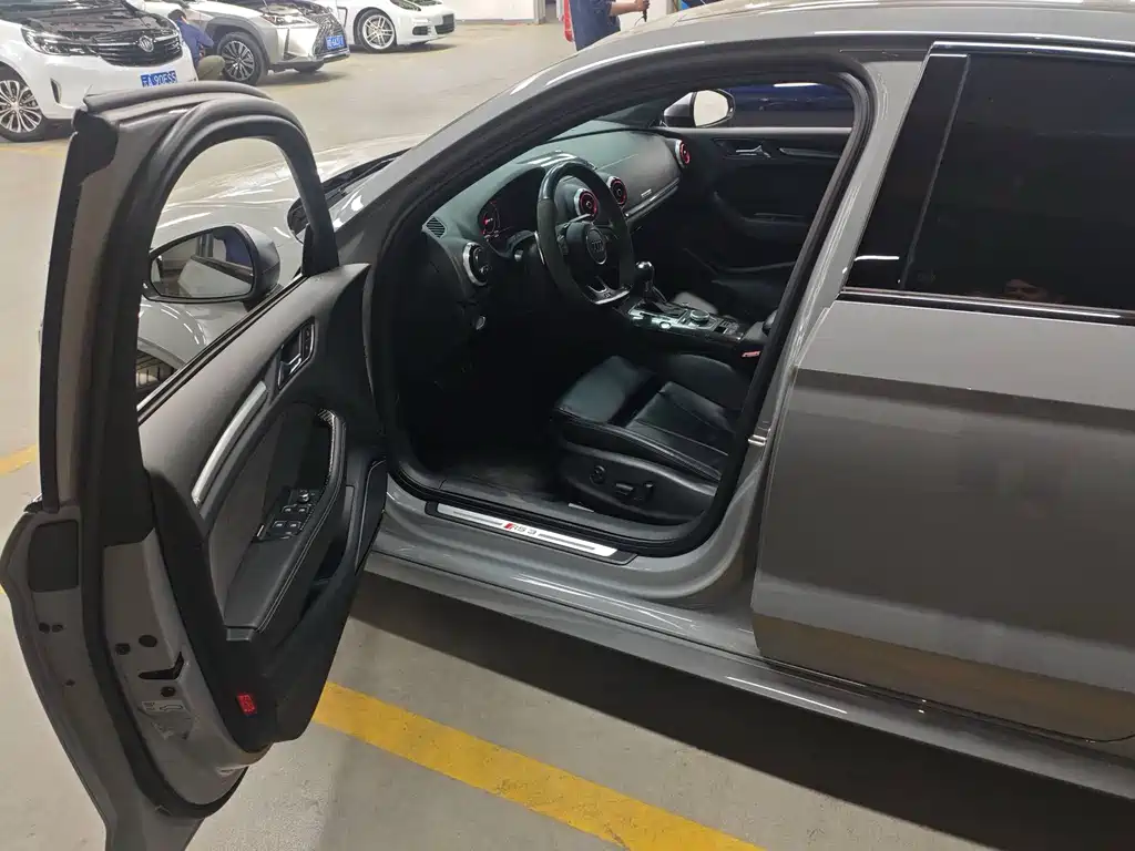 Audi RS 3 RS 3 2.5 T Limousine