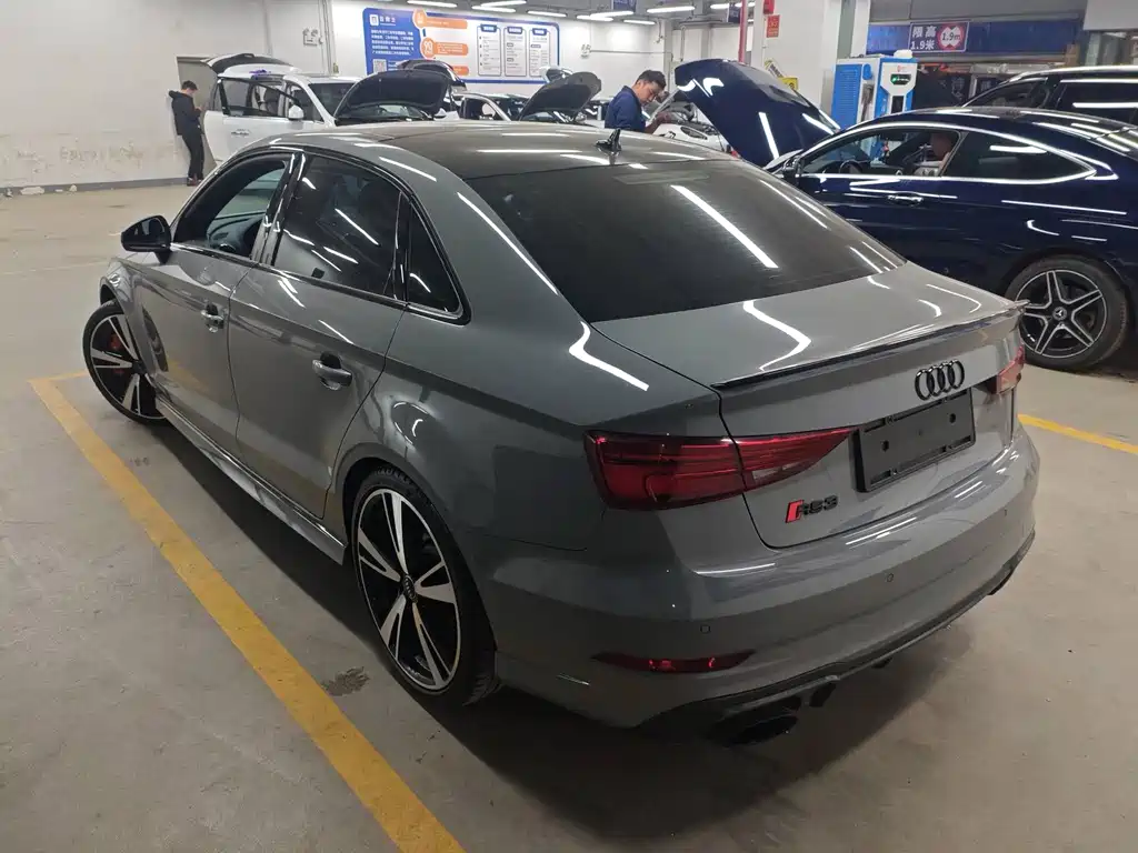 Audi RS 3 RS 3 2.5 T Limousine
