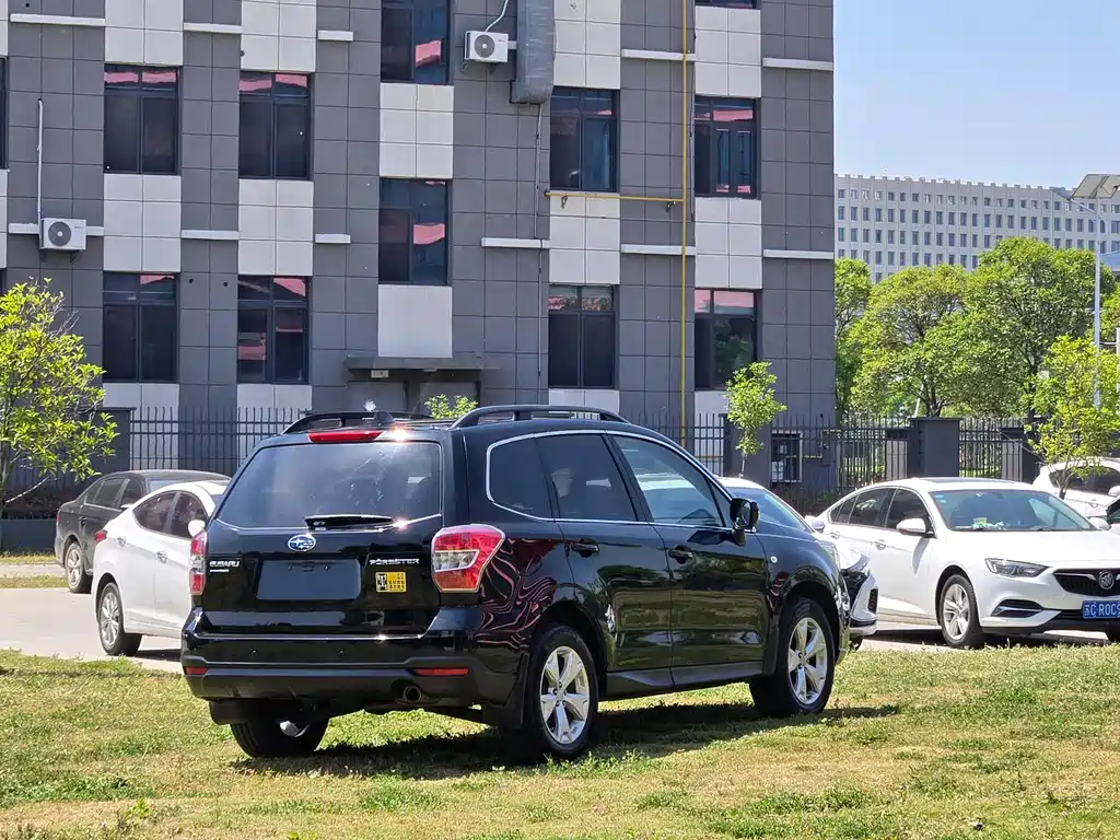Forester 2.5 i Auto Elite