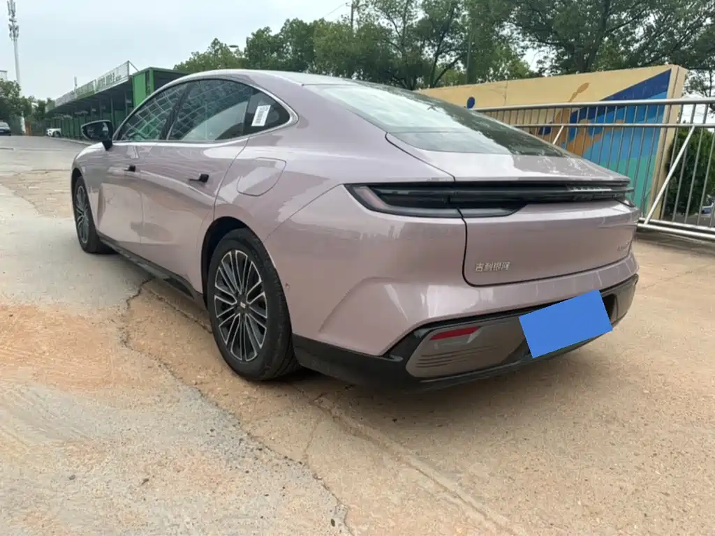 Galaxy Xingyao 8 银河星耀8 2025款 60 km EM-i 豪享版
