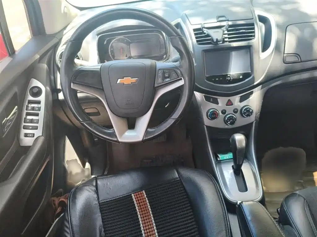 Tracker 1.4 T Auto 2 WD Luxury