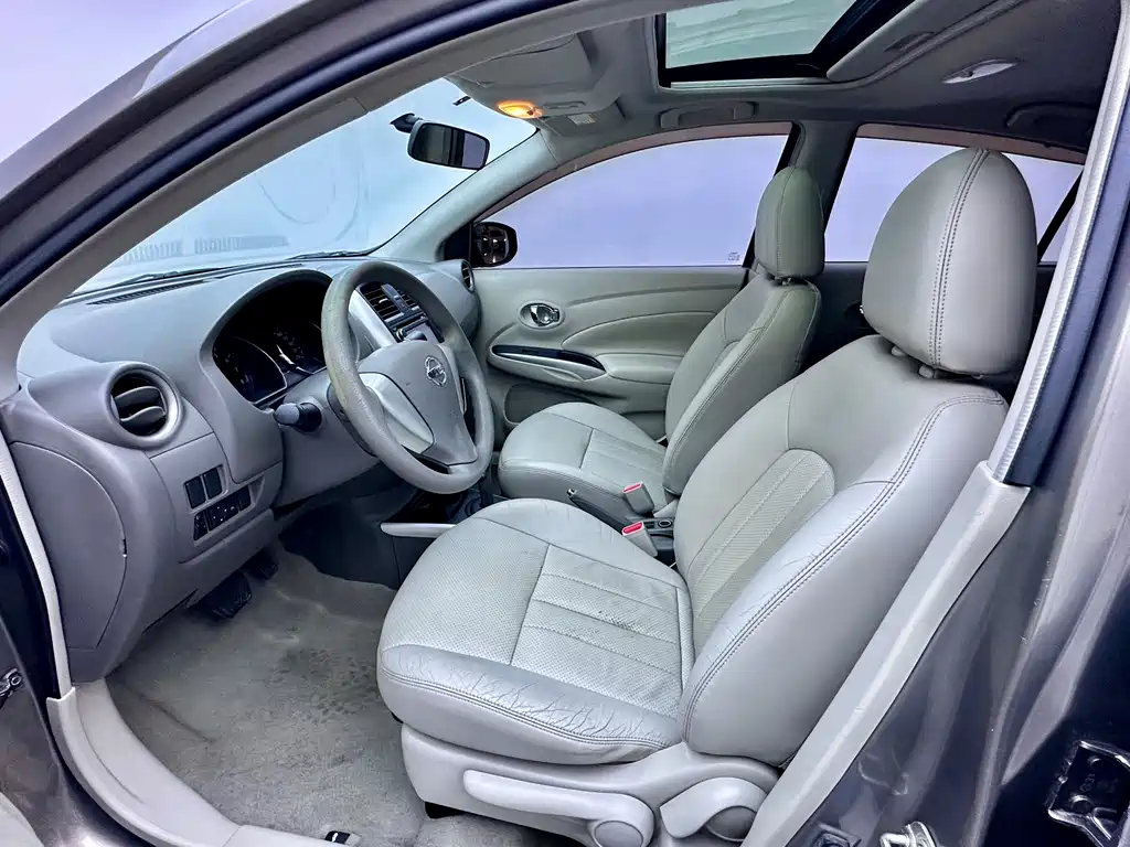 Sunny 1.5 XV CVT Distinguished